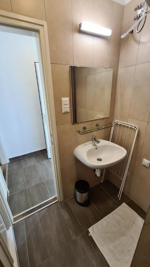 Mediterran Apartman With Pool ชิโอฟก ภายนอก รูปภาพ