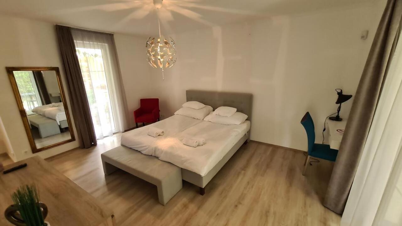 Mediterran Apartman With Pool ชิโอฟก ภายนอก รูปภาพ
